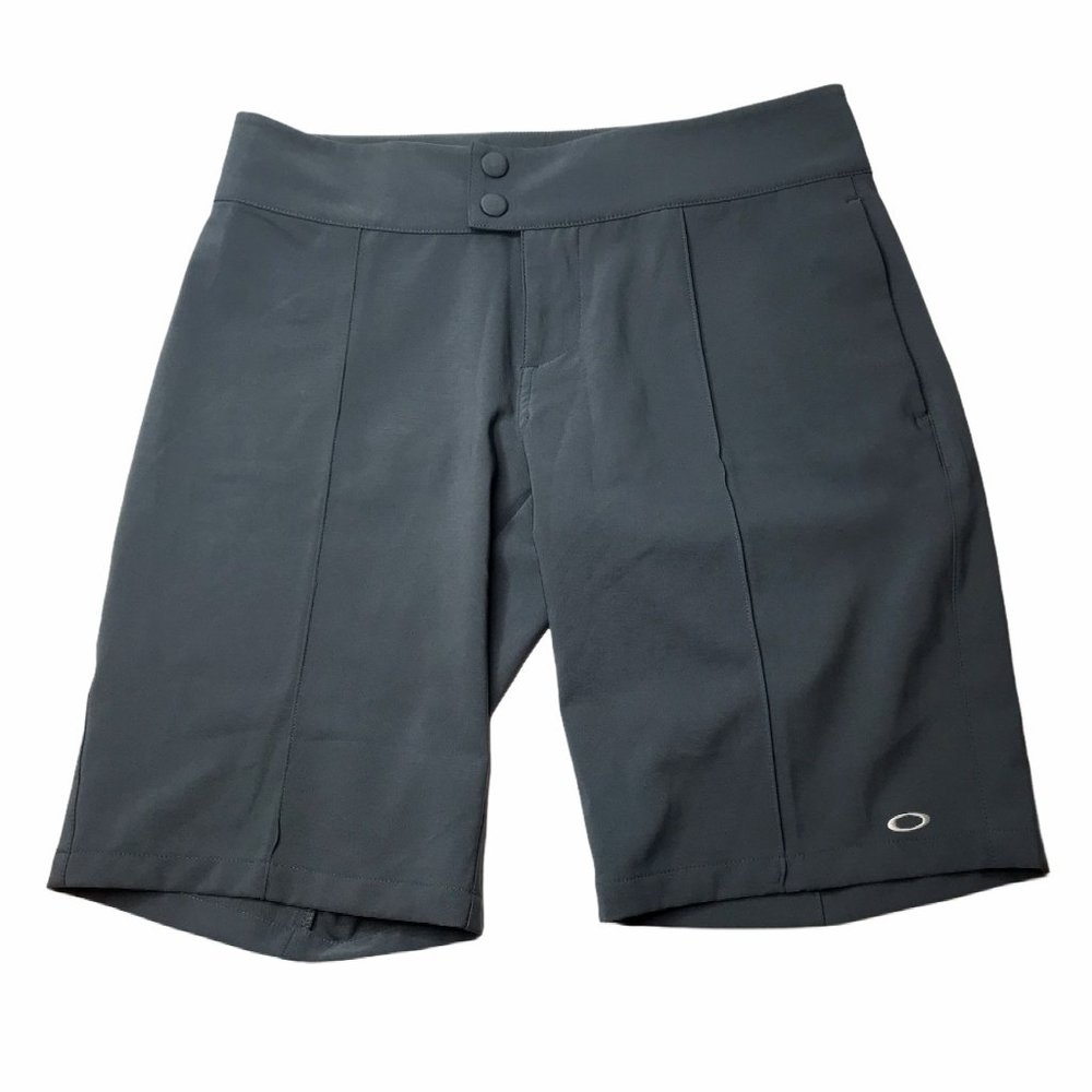 OAKLEY Shorts Gray. Long Women's 8. Medium.  Golf